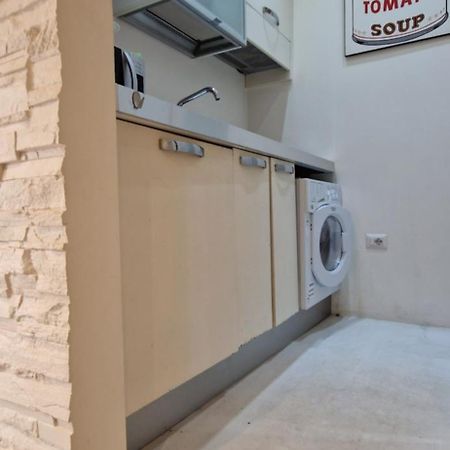 Savelli Apartment Old Town - Near Navona Place Рим Экстерьер фото