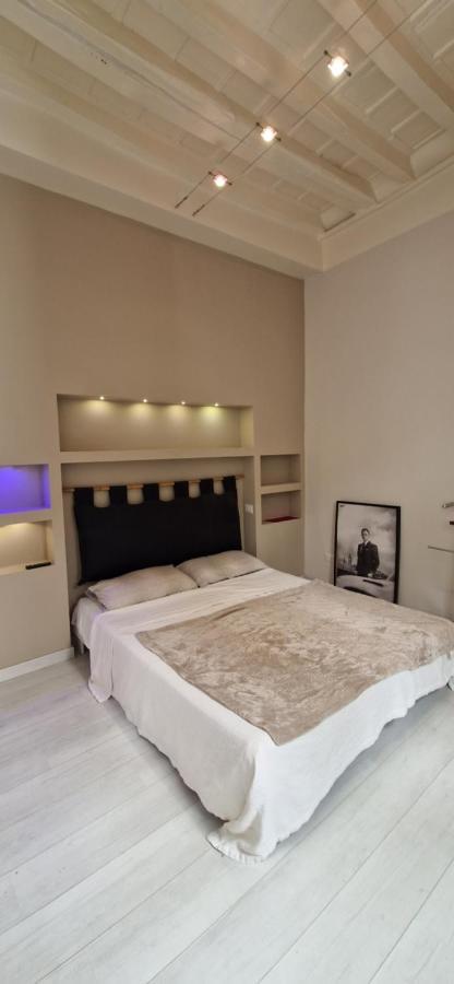Savelli Apartment Old Town - Near Navona Place Рим Экстерьер фото