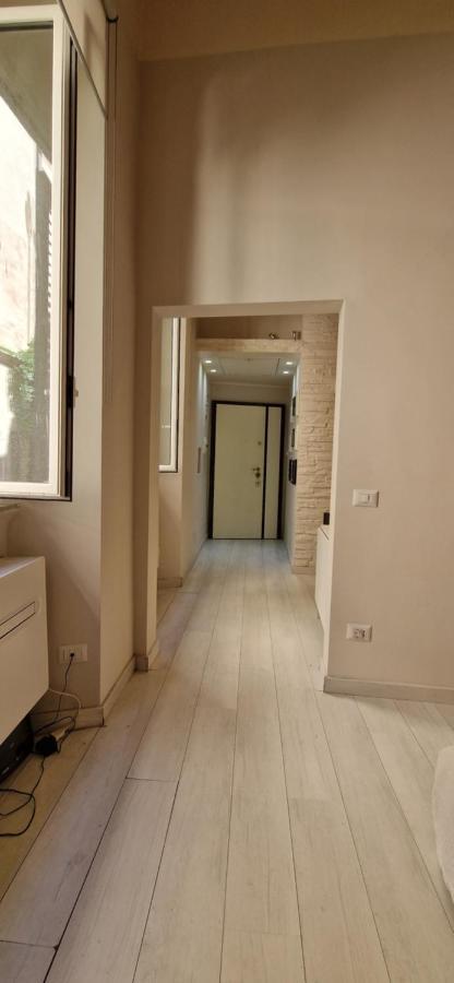 Savelli Apartment Old Town - Near Navona Place Рим Экстерьер фото