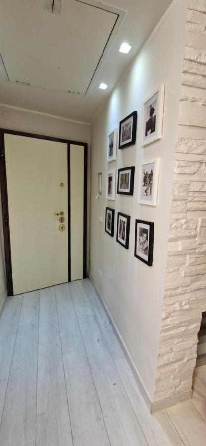 Savelli Apartment Old Town - Near Navona Place Рим Экстерьер фото